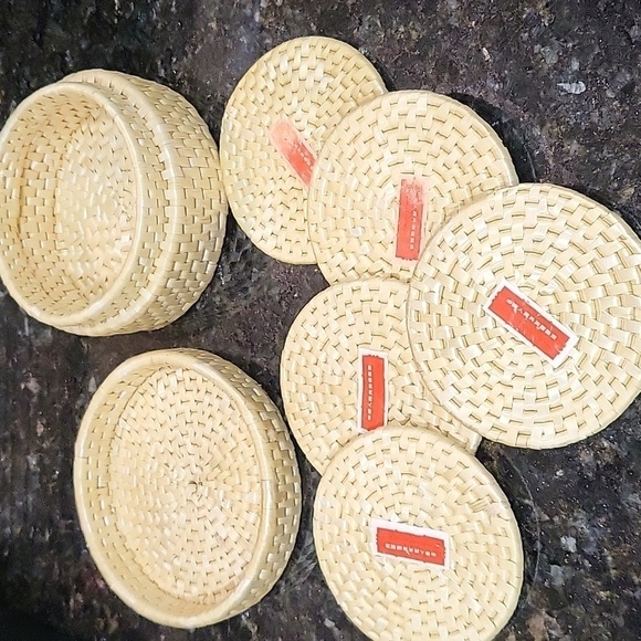 VTG Set 5 Woven STRAW Drink COASTERS In BASKET farmhouse tiki decor boho - Picture 4 of 5